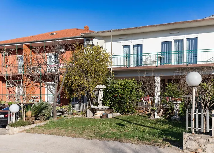 Pensjonat Tinka, No 6 3*